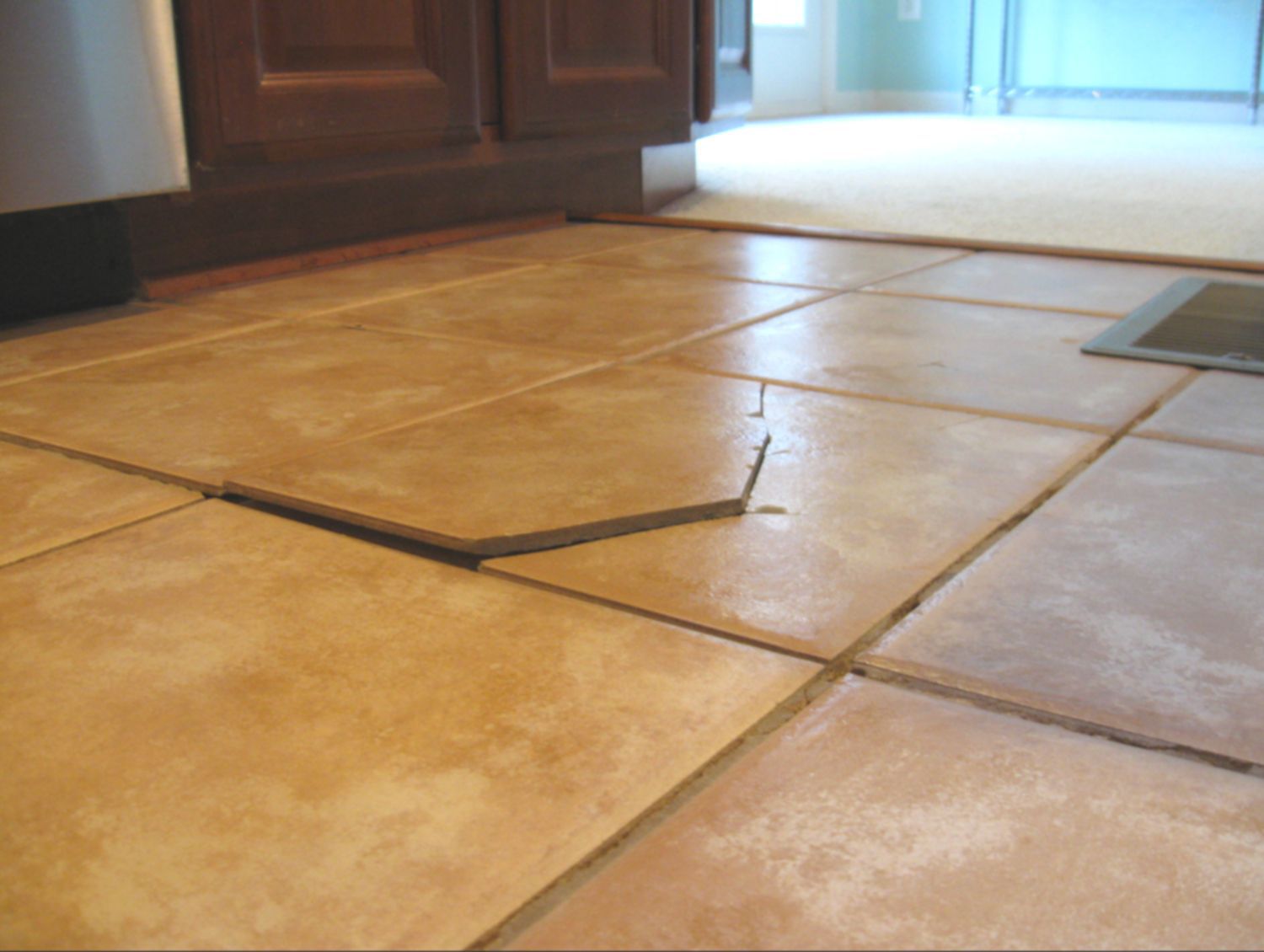 Four common causes for floor damage in the home